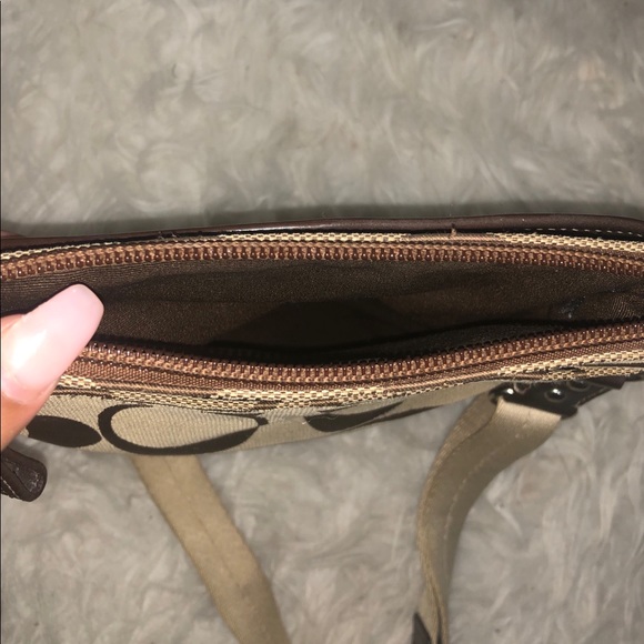 Coach class brown crossbody bag - Picture 3 of 3